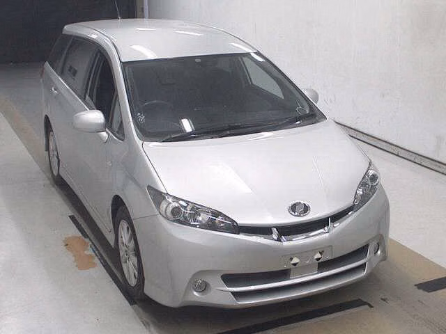 TOYOTA WISH