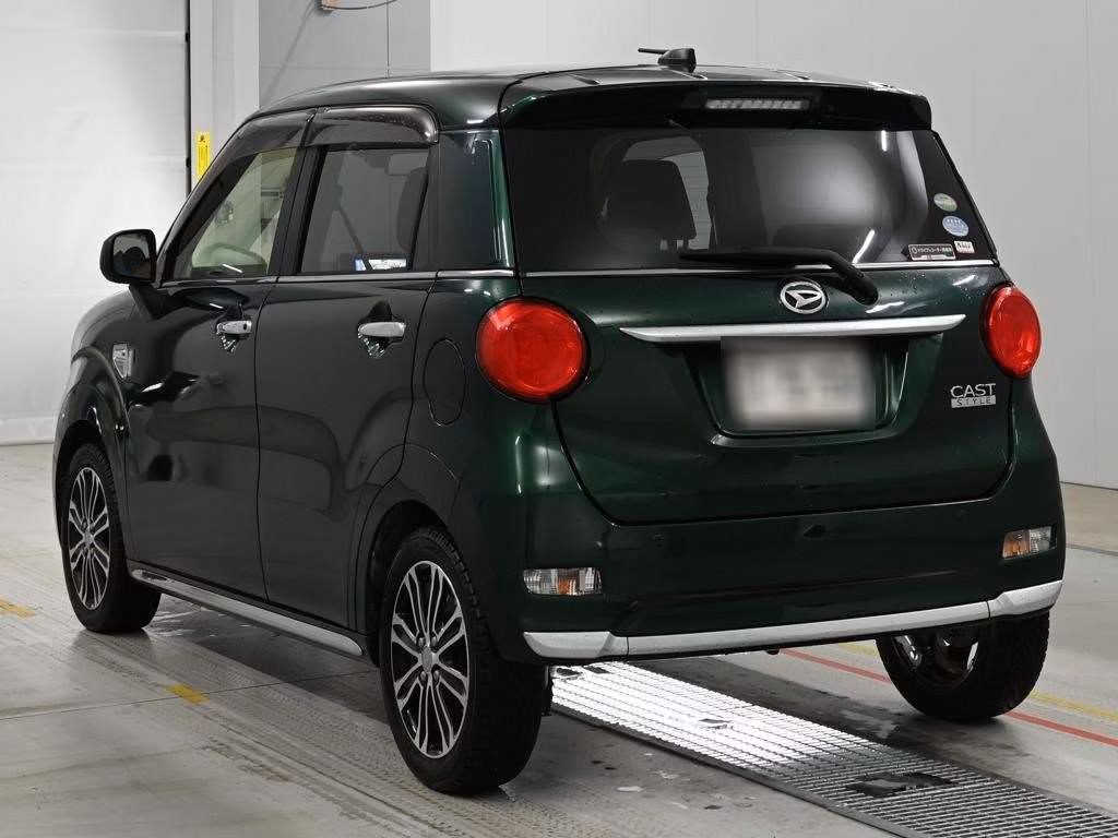 DAIHATSU CAST
