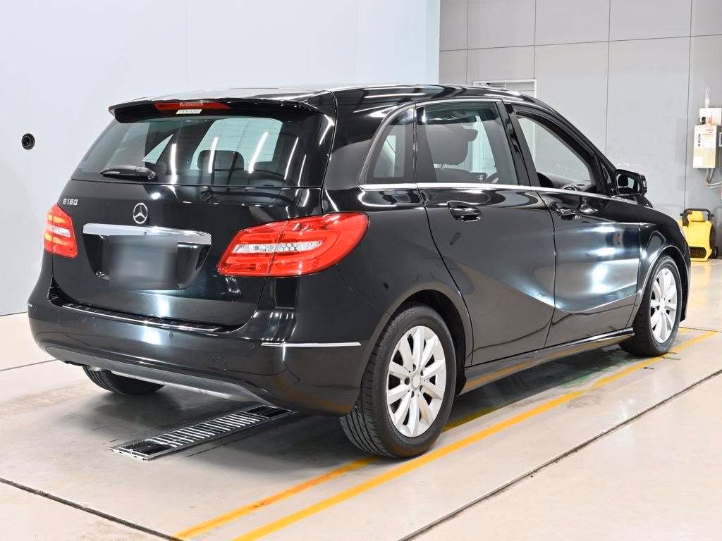 MERCEDES-BENZ B-CLASS