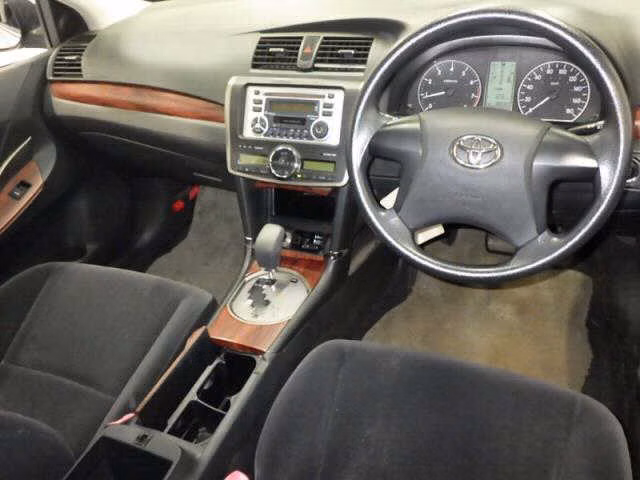 TOYOTA PREMIO