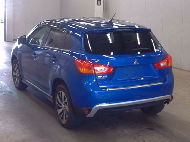 MITSUBISHI RVR