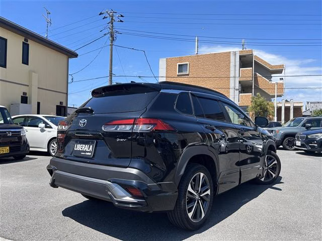 TOYOTA COROLLA CROSS