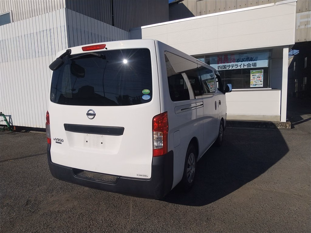 NISSAN NV350 CARAVAN