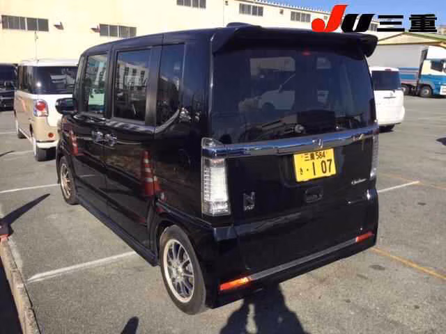 HONDA N-BOX