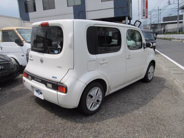 NISSAN CUBE