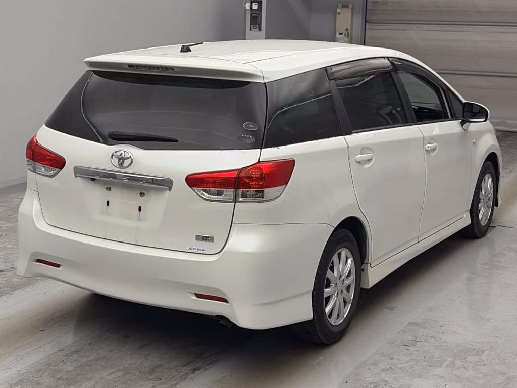 TOYOTA WISH