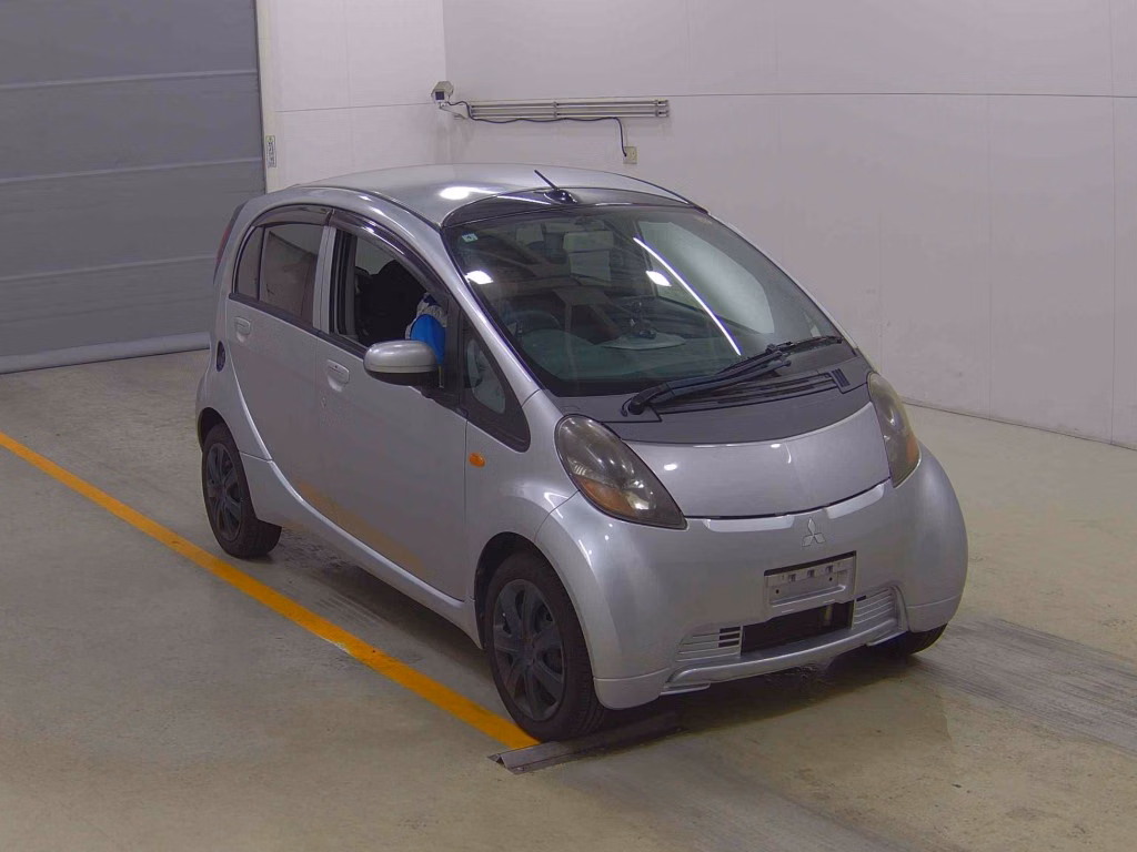MITSUBISHI I