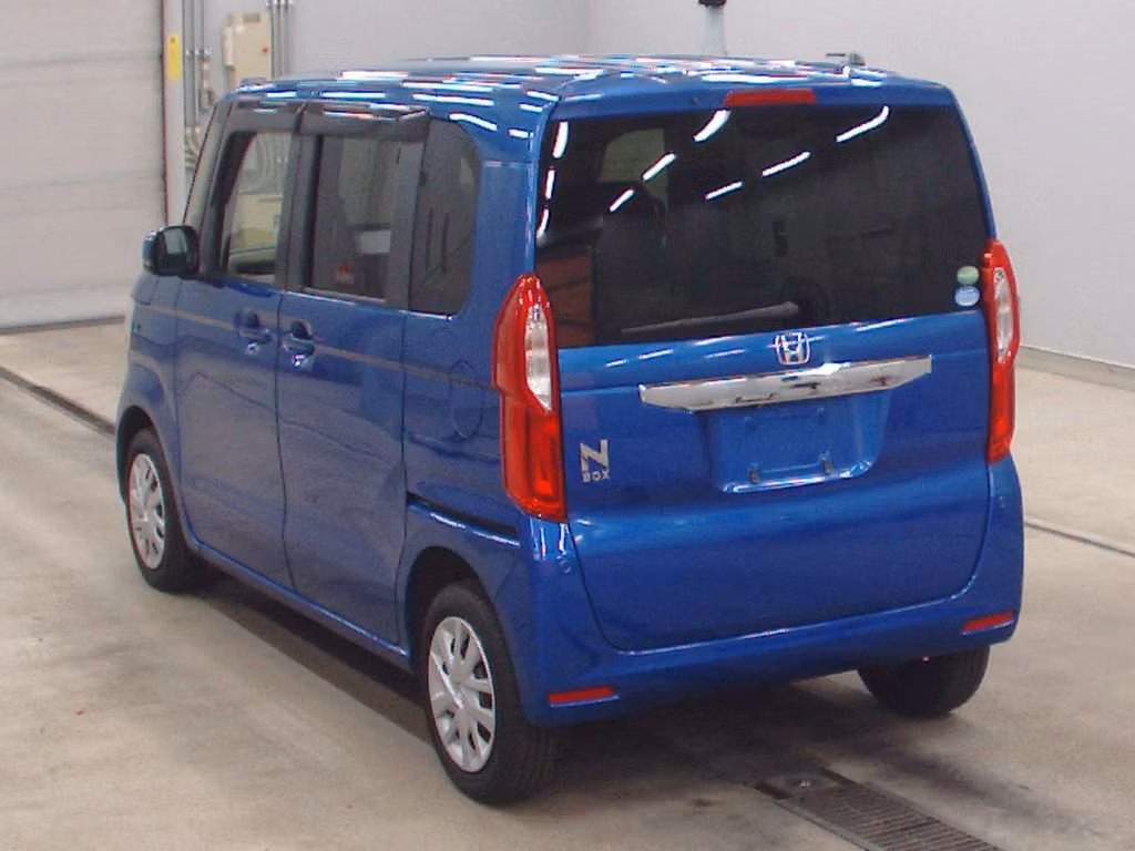 HONDA N-BOX