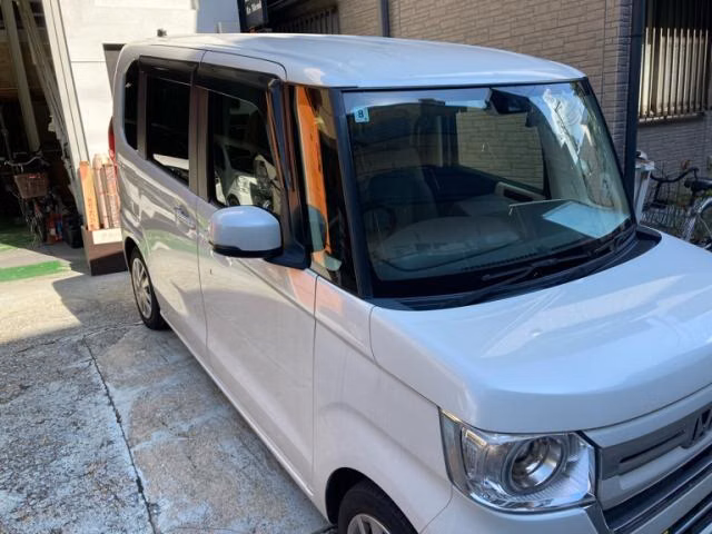HONDA N-BOX