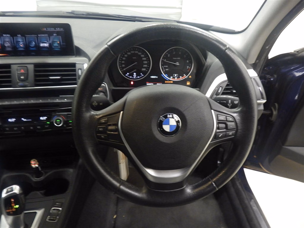BMW 1-SERIES