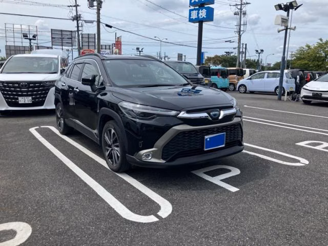 TOYOTA COROLLA CROSS