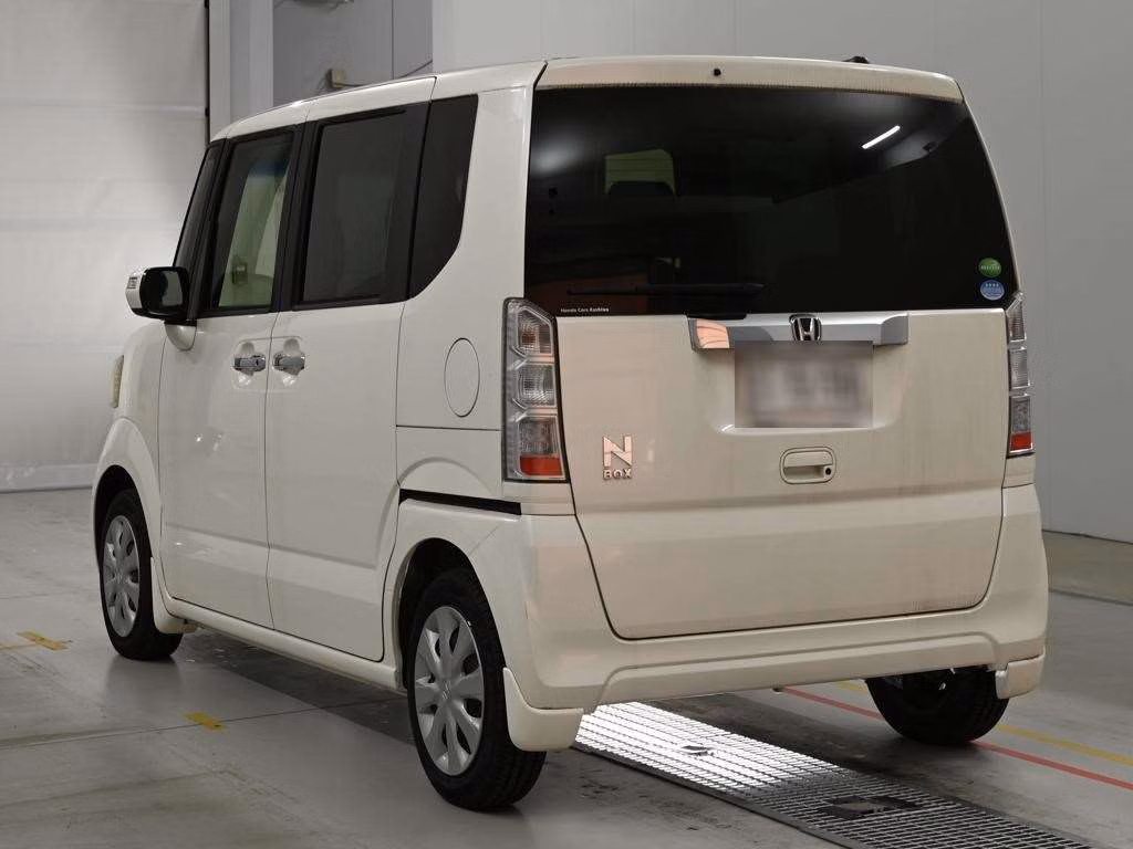 HONDA N-BOX