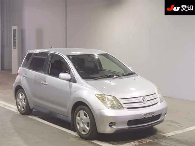 TOYOTA IST