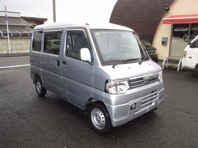 MITSUBISHI MINICAB