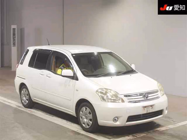 TOYOTA RAUM