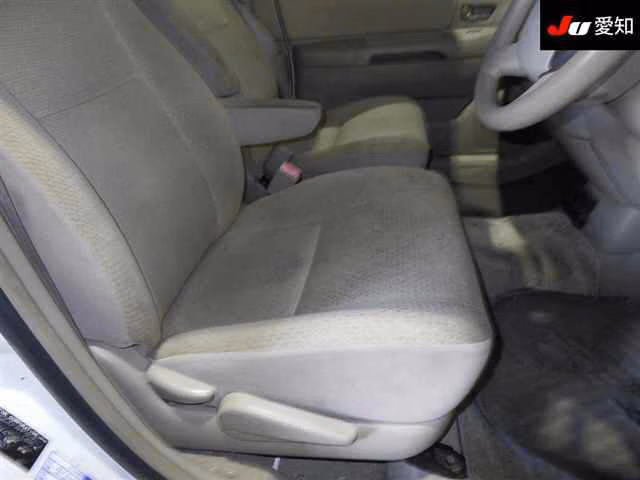 TOYOTA RAUM