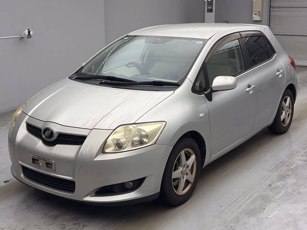 TOYOTA AURIS