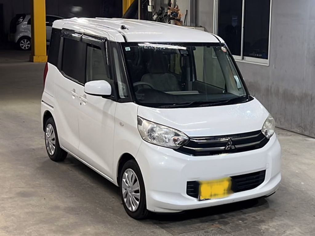 MITSUBISHI EK SPACE