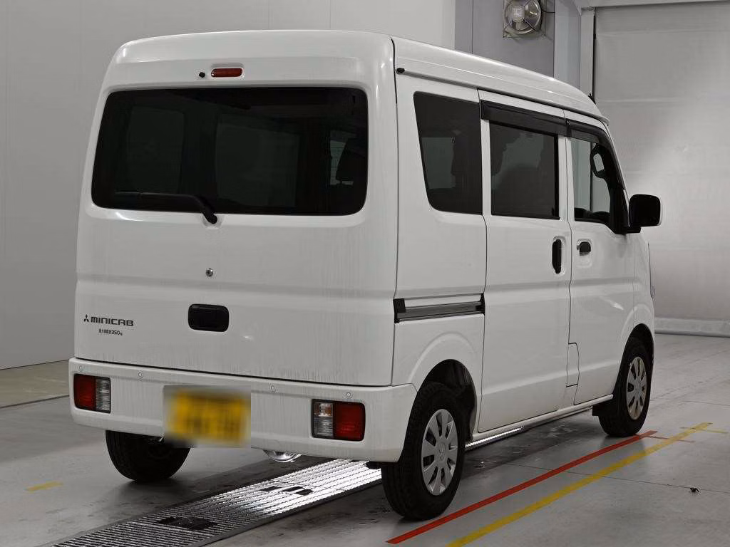 MITSUBISHI MINICAB