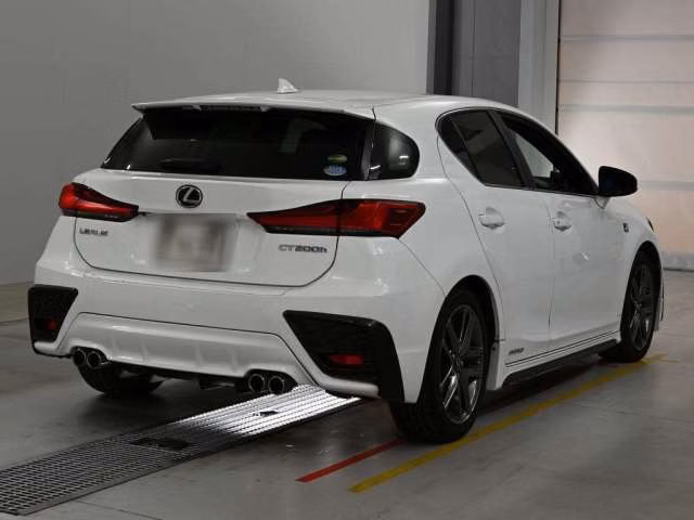 LEXUS CT200H