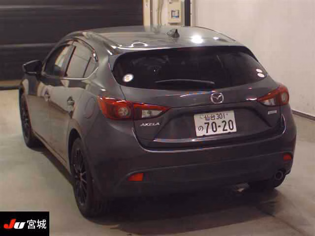 MAZDA AXELA