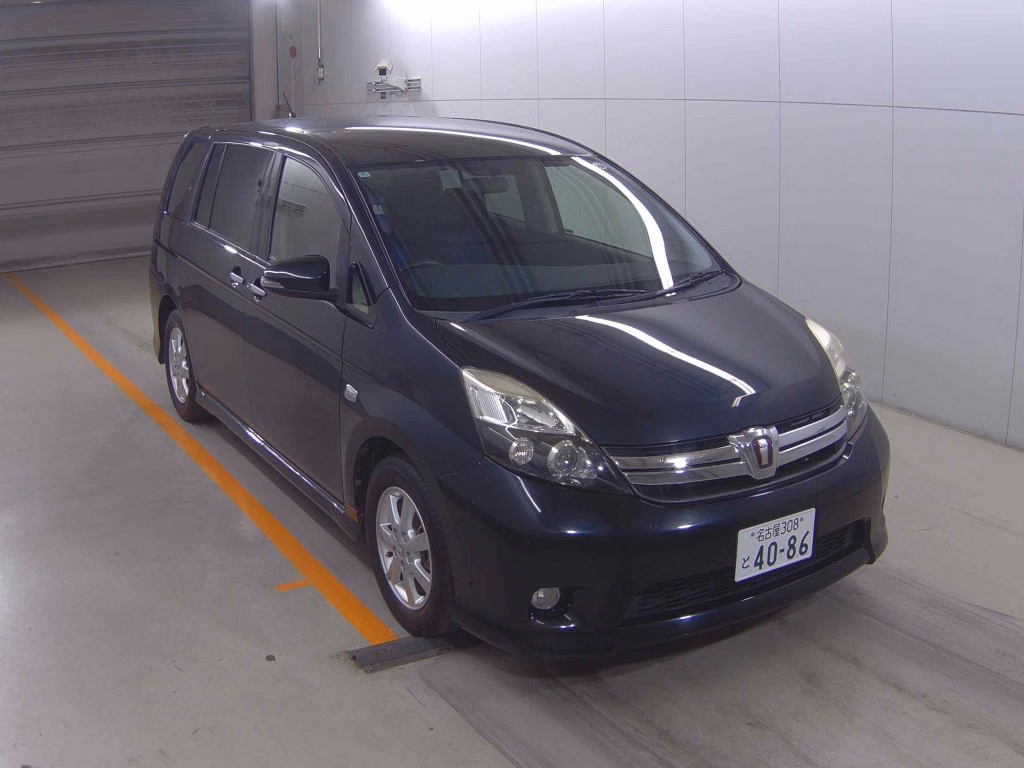 TOYOTA ISIS