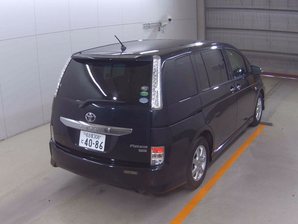 TOYOTA ISIS