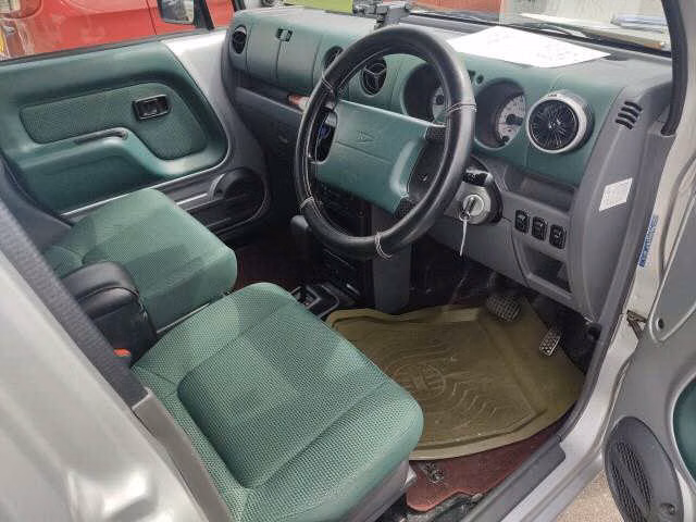 DAIHATSU NAKED