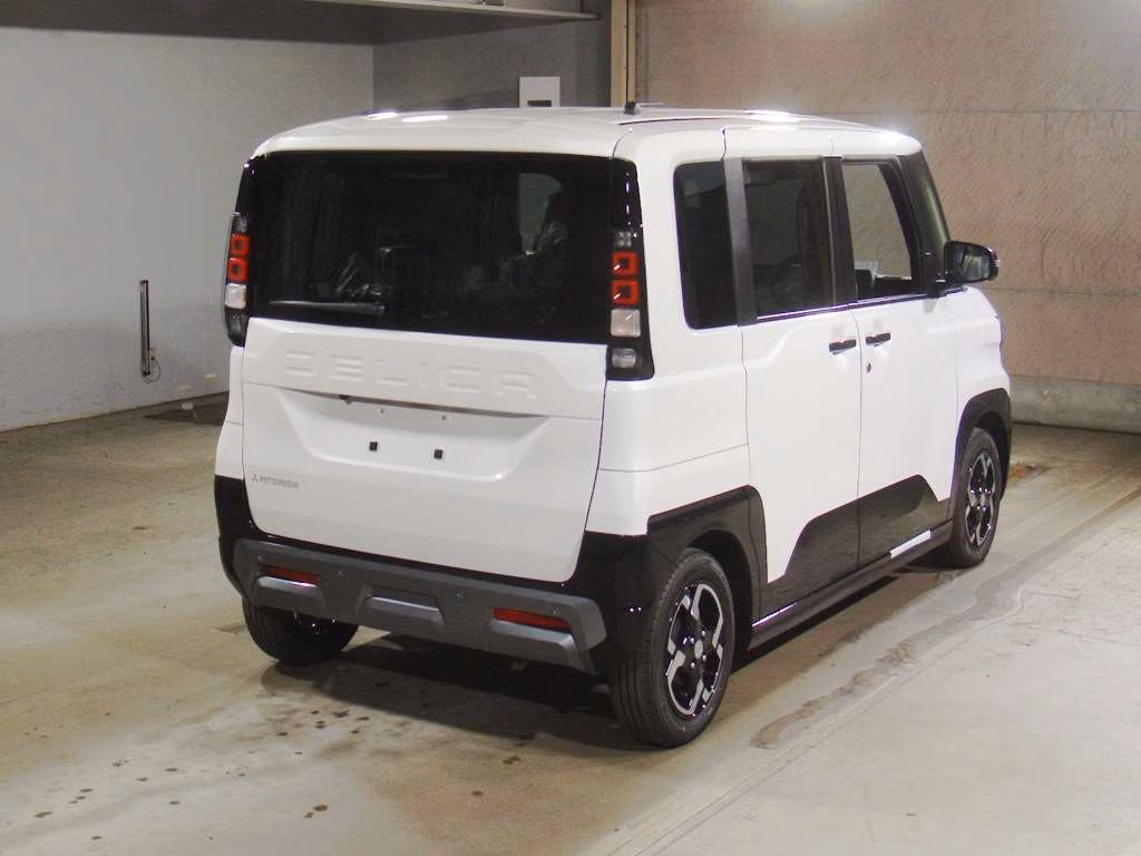 MITSUBISHI DELICA MINI