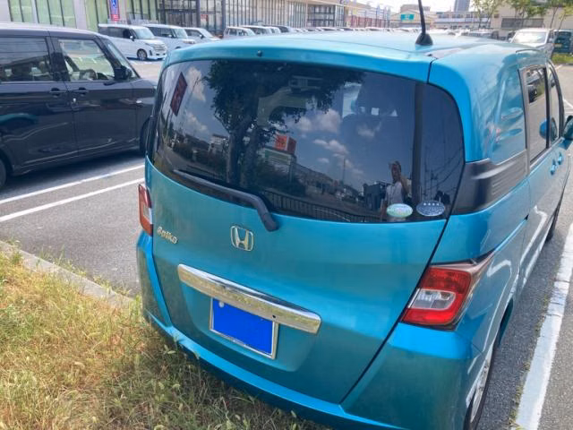 HONDA FREED SPIKE