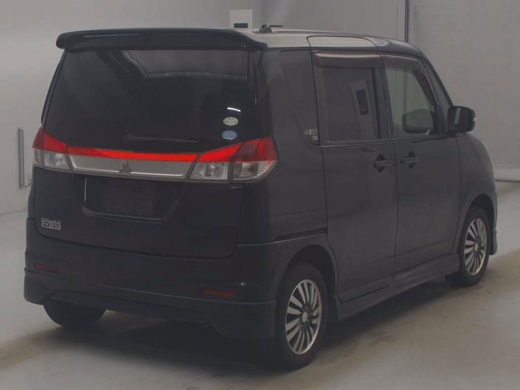 MITSUBISHI DELICA D:2