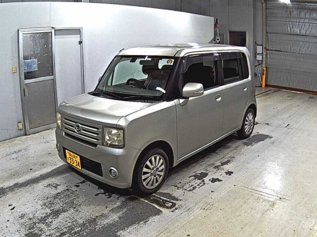 DAIHATSU MOVE CONTE