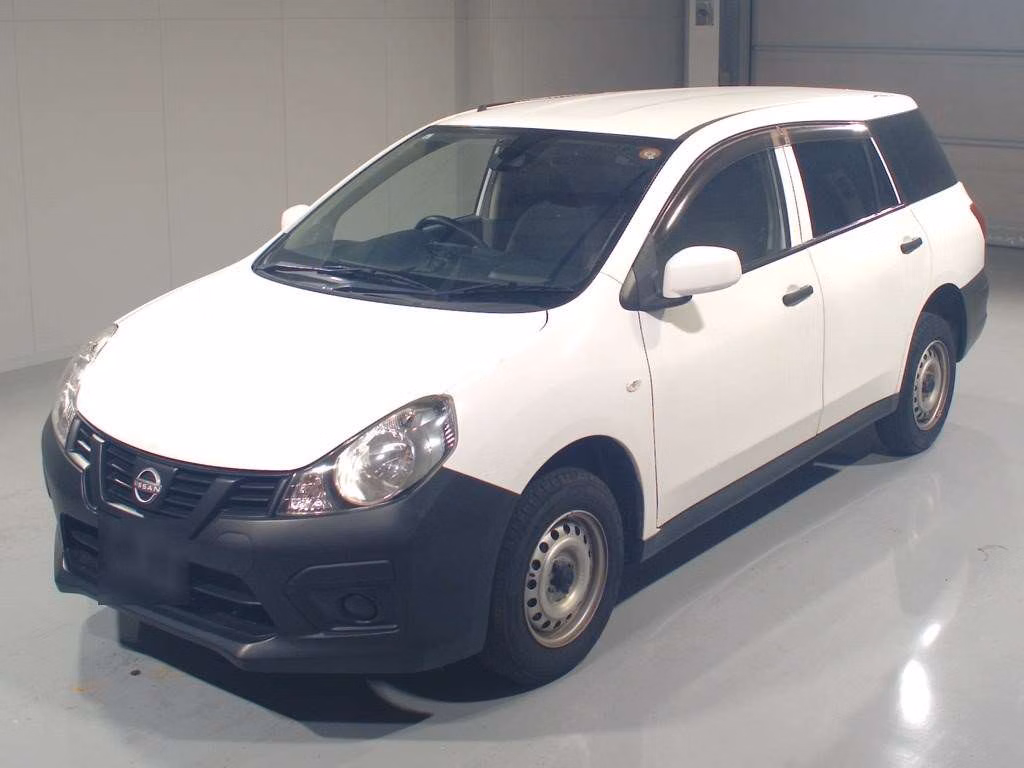 Nissan AD