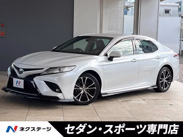 TOYOTA CAMRY