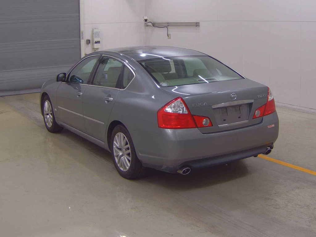 NISSAN FUGA