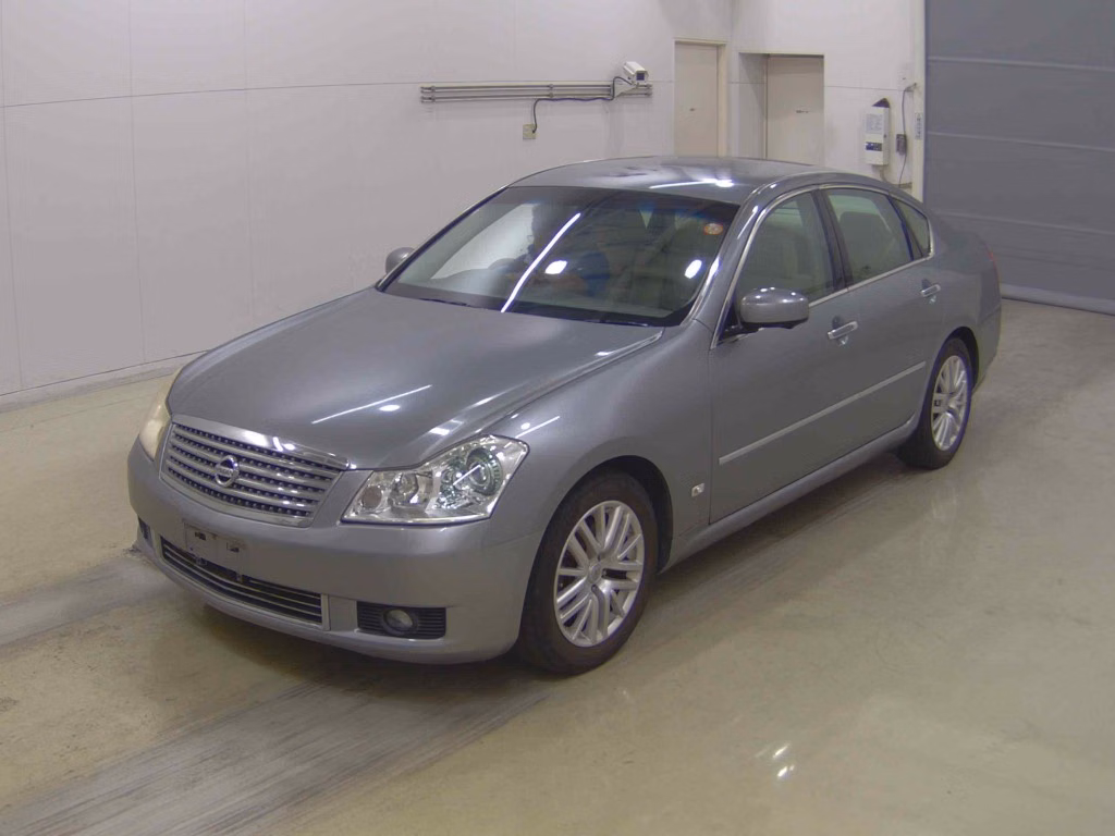 NISSAN FUGA