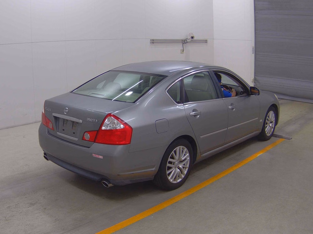 NISSAN FUGA