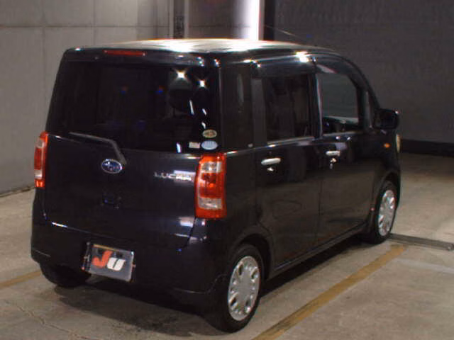 SUBARU LUCRA
