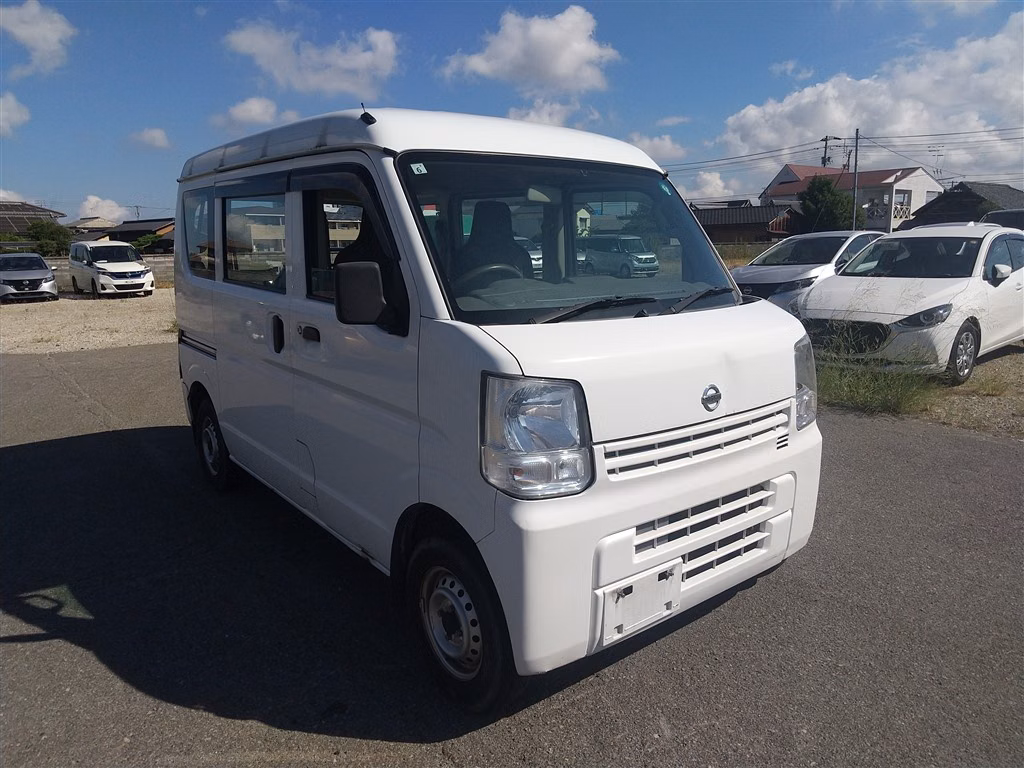 NISSAN NV100 CLIPPER