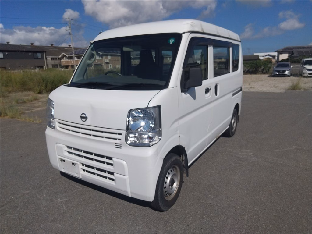 NISSAN NV100 CLIPPER