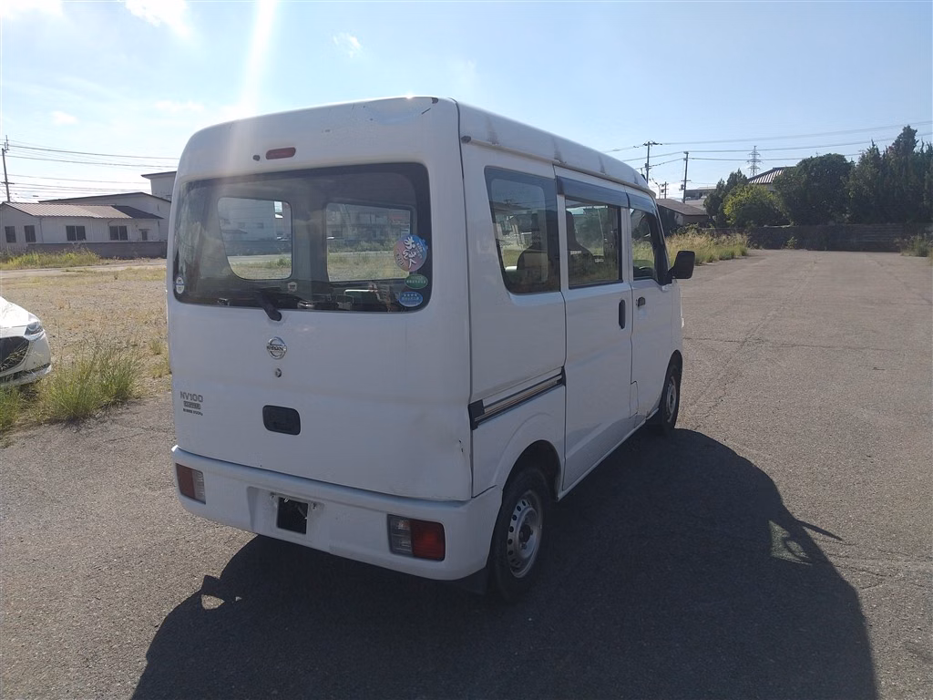 NISSAN NV100 CLIPPER