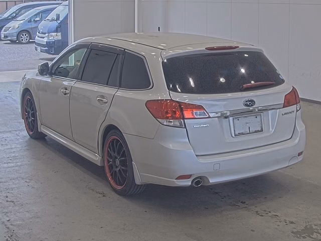 SUBARU LEGACY