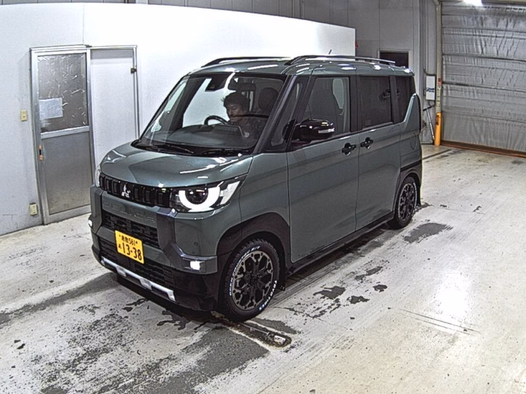 MITSUBISHI DELICA MINI