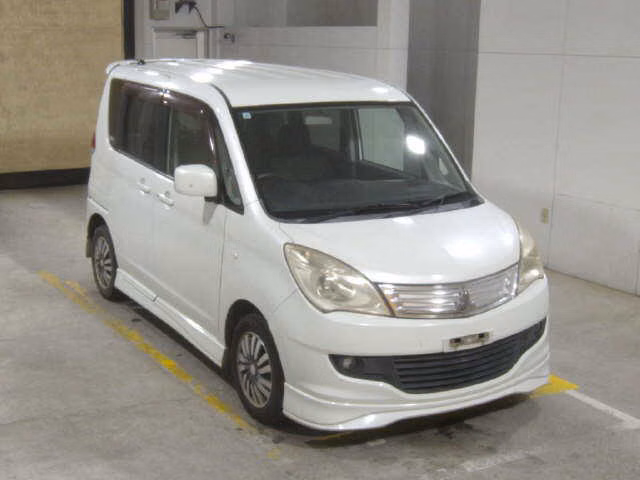 MITSUBISHI DELICA D:2