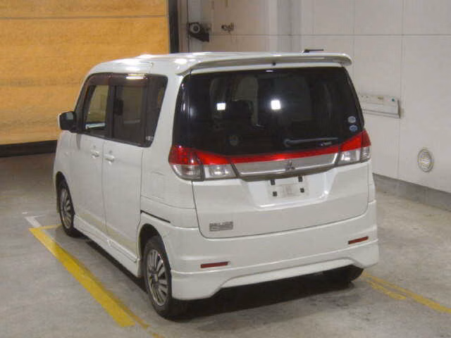 MITSUBISHI DELICA D:2