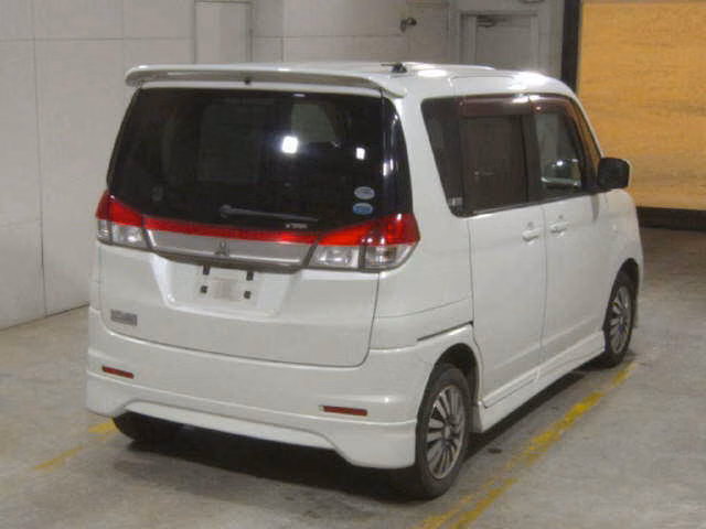 MITSUBISHI DELICA D:2