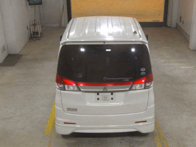 MITSUBISHI DELICA D:2