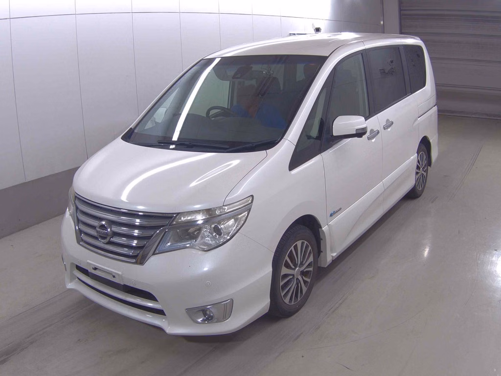 NISSAN SERENA