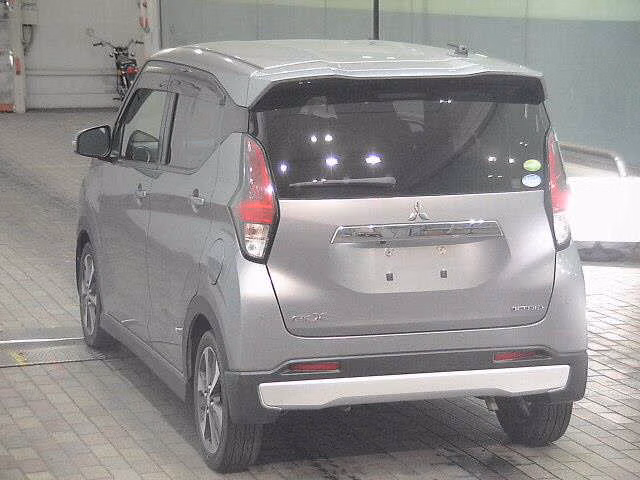 MITSUBISHI EK X