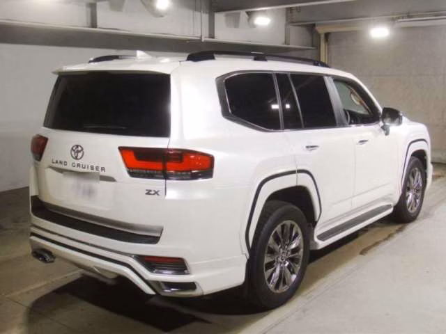 TOYOTA LAND CRUISER